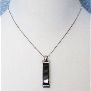 NWT Lia Sophia mother of pearl necklace